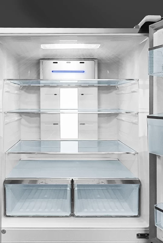 Suzuki bottom freezer refrigerator lighting white